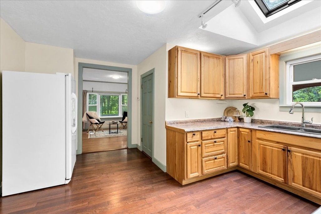 39 Mashapaug Rd