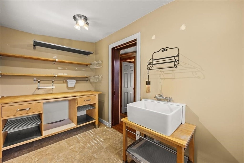 24 Benjamin Drive, Attleboro, MA Photo #12