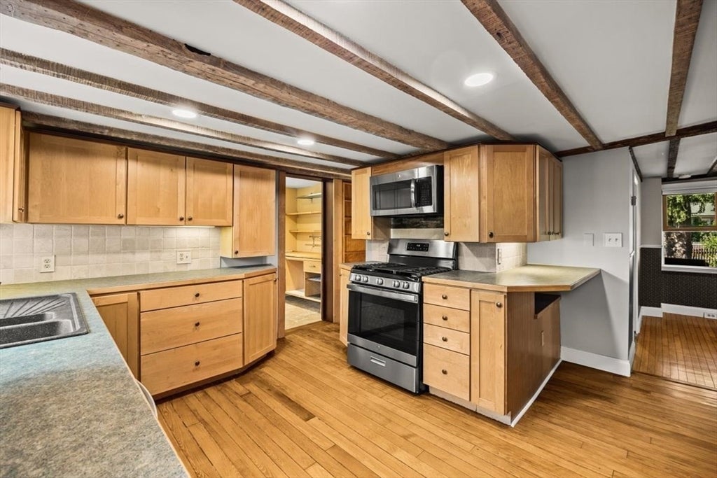 24 Benjamin Drive, Attleboro, MA Photo #8
