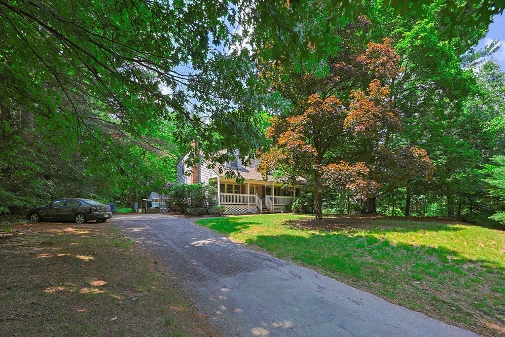 47 Sleepy Hollow Ln