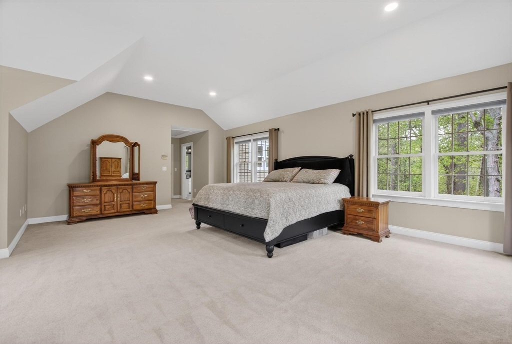 6 Jennifer Drive, Westford, MA Photo #23