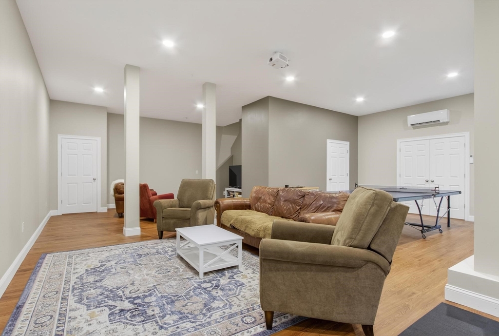 6 Jennifer Drive, Westford, MA Photo #34