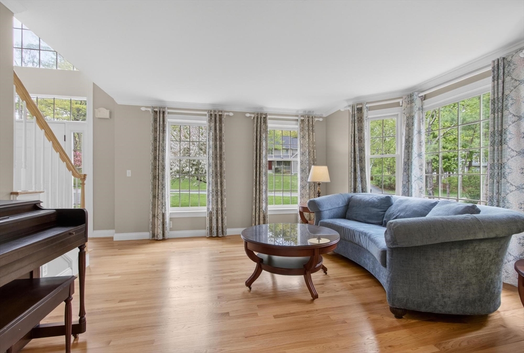 6 Jennifer Drive, Westford, MA Photo #6