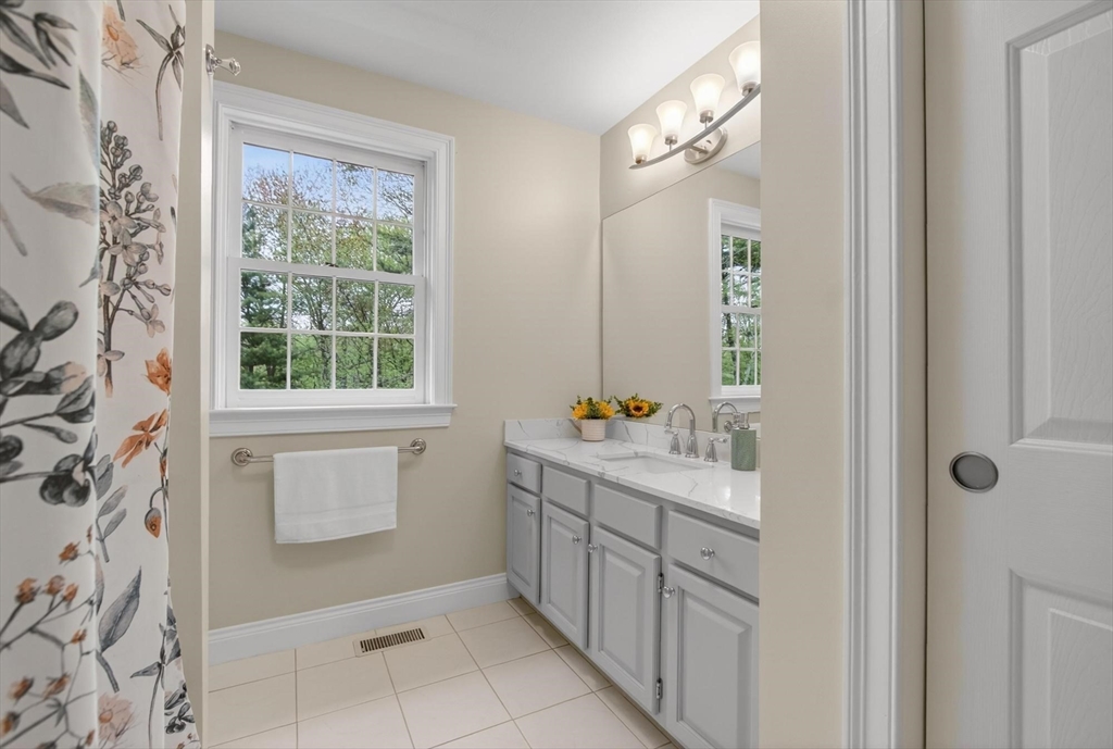 6 Jennifer Drive, Westford, MA Photo #30
