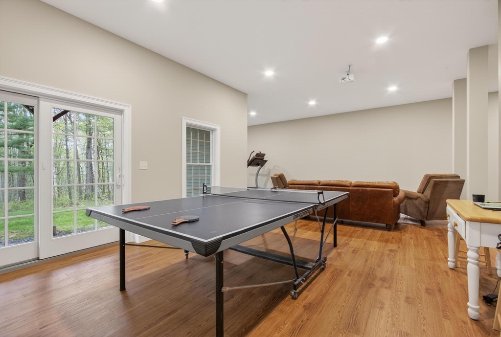 6 Jennifer Drive, Westford, MA Photo #35