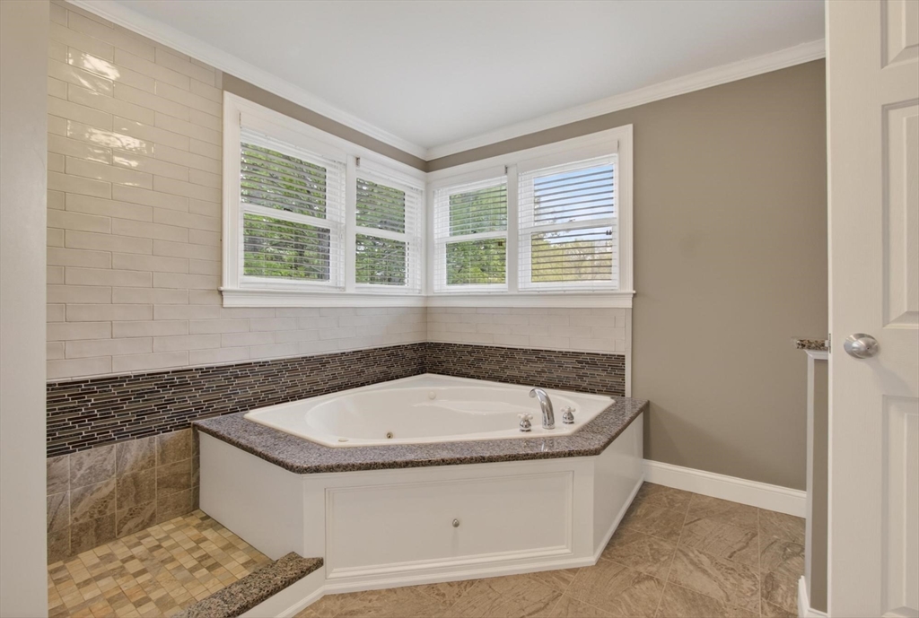 6 Jennifer Drive, Westford, MA Photo #26