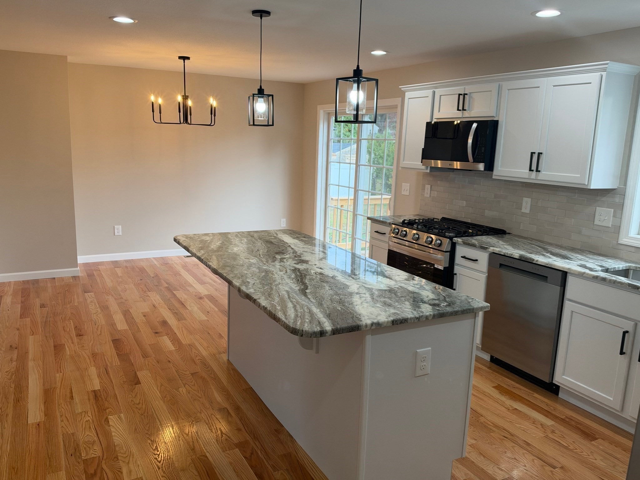 68 Homestead Ave, Springfield, MA, 68 Homestead Ave, Springfield, MA Photo #10