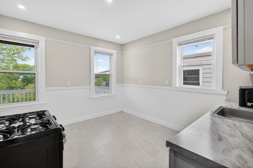 64 Topliff ST #3, Boston, MA Photo #16