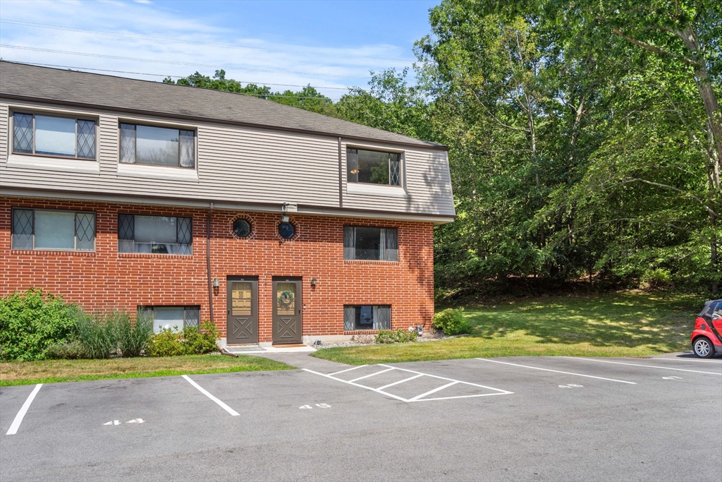 404 Farrwood Dr 404