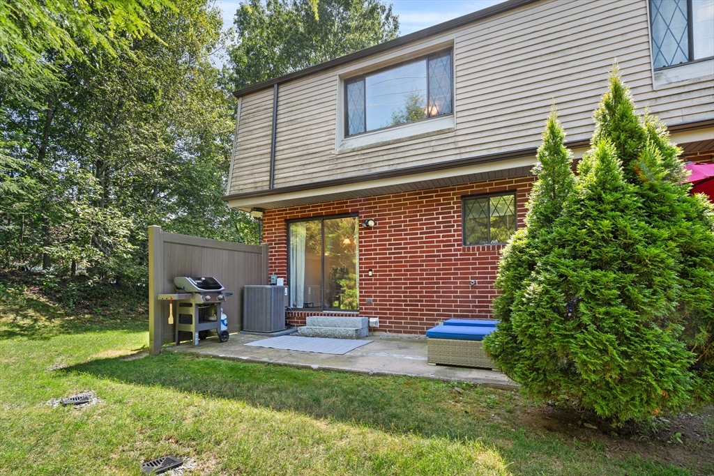 404 Farrwood Dr 404