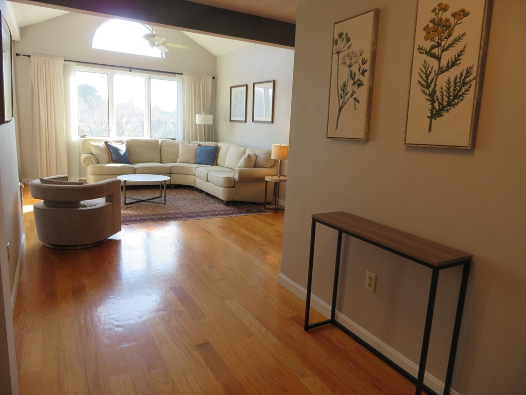 155 Kendrick Ave 502