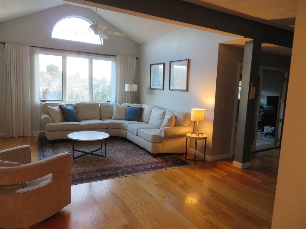 155 Kendrick Ave 502