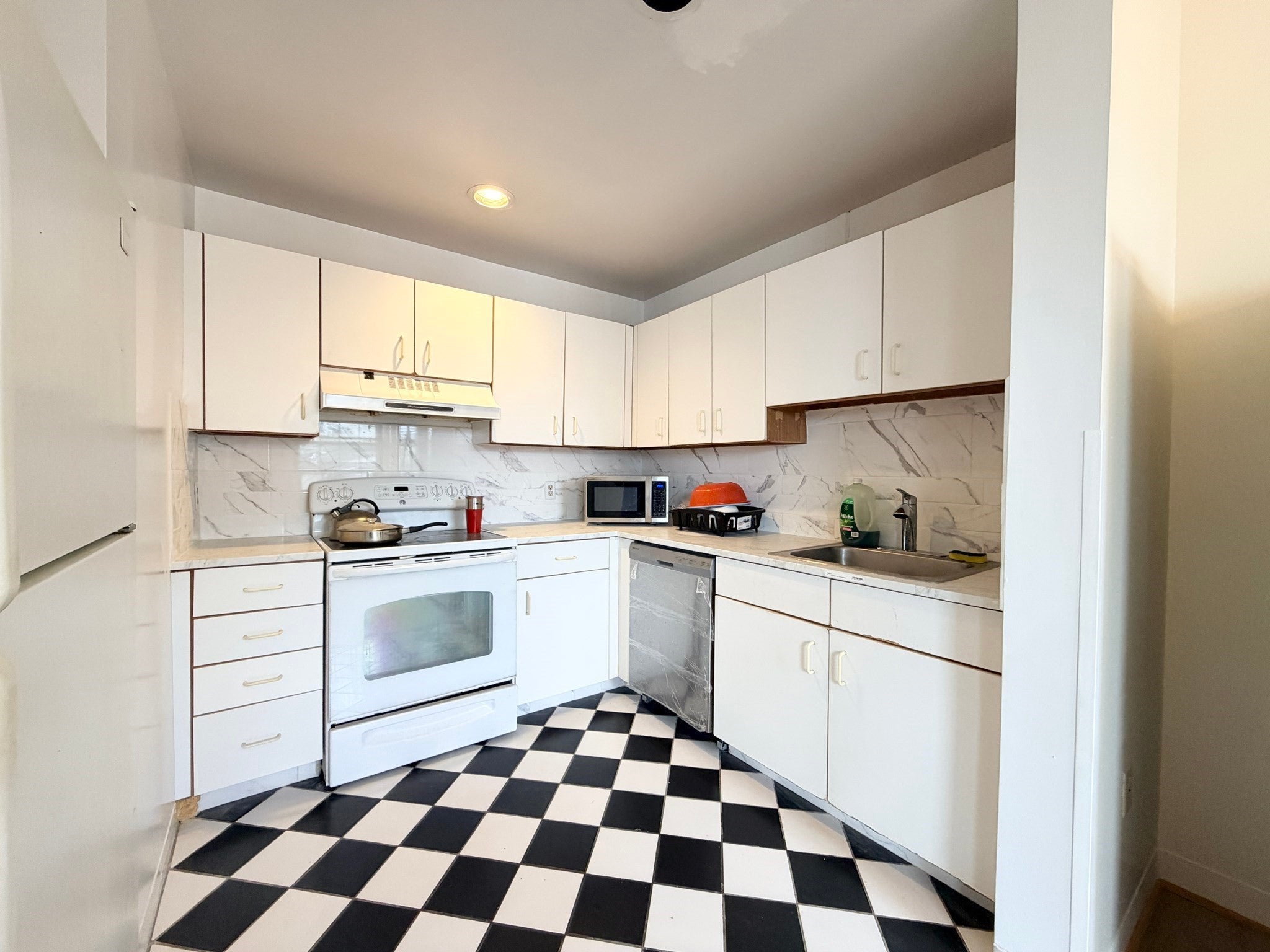 10 Weston Ave 303