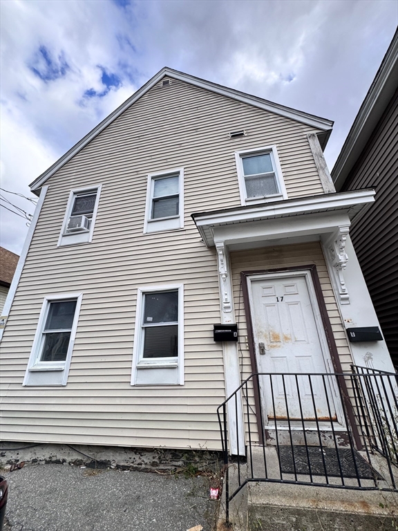Click for 17 Bassett Street #A, Lowell, MA slideshow