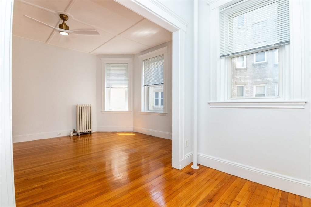 125 Park Dr 24