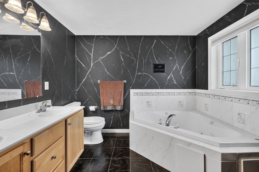 1 Tanglewood Park Dr #1, Haverhill, MA, 1 Tanglewood Park Dr #1, Haverhill, MA Photo #29