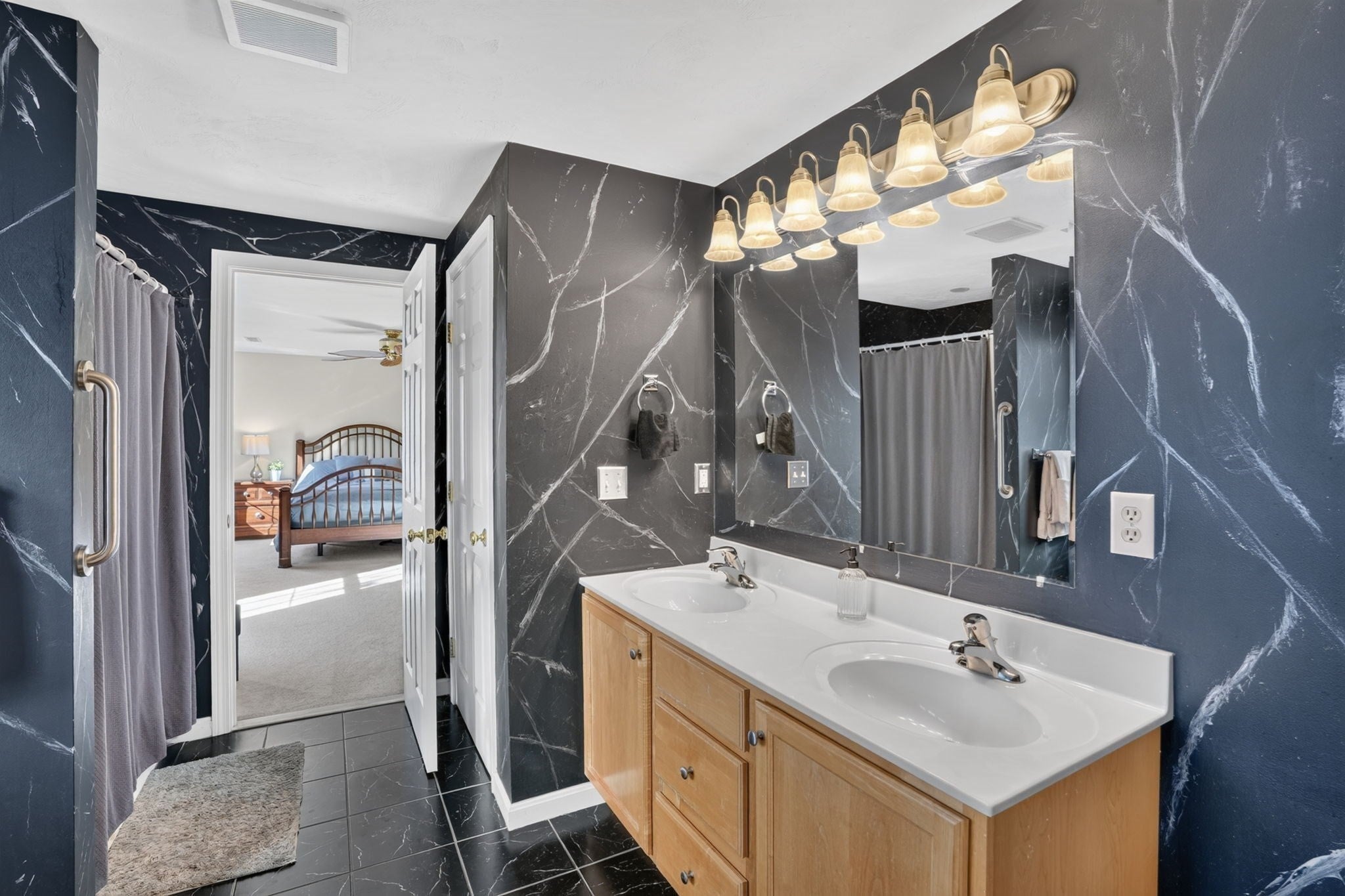 1 Tanglewood Park Dr #1, Haverhill, MA, 1 Tanglewood Park Dr #1, Haverhill, MA Photo #30