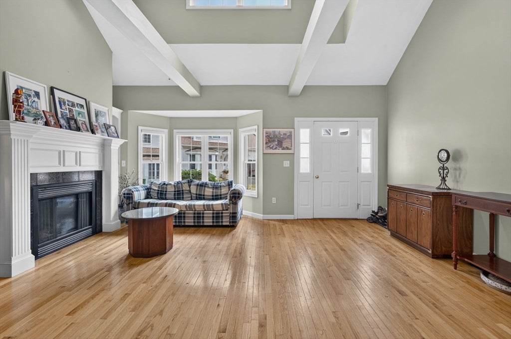 1 Tanglewood Park Dr #1, Haverhill, MA, 1 Tanglewood Park Dr #1, Haverhill, MA Photo #2