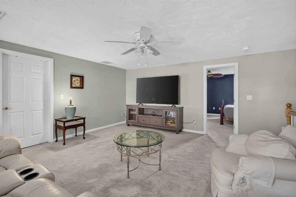 1 Tanglewood Park Dr #1, Haverhill, MA, 1 Tanglewood Park Dr #1, Haverhill, MA Photo #25