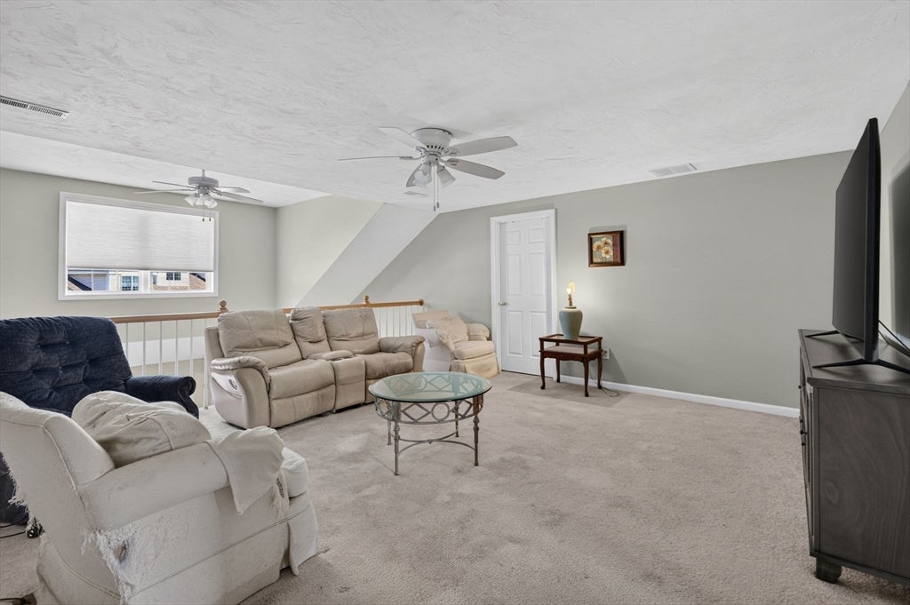 1 Tanglewood Park Dr #1, Haverhill, MA, 1 Tanglewood Park Dr #1, Haverhill, MA Photo #24