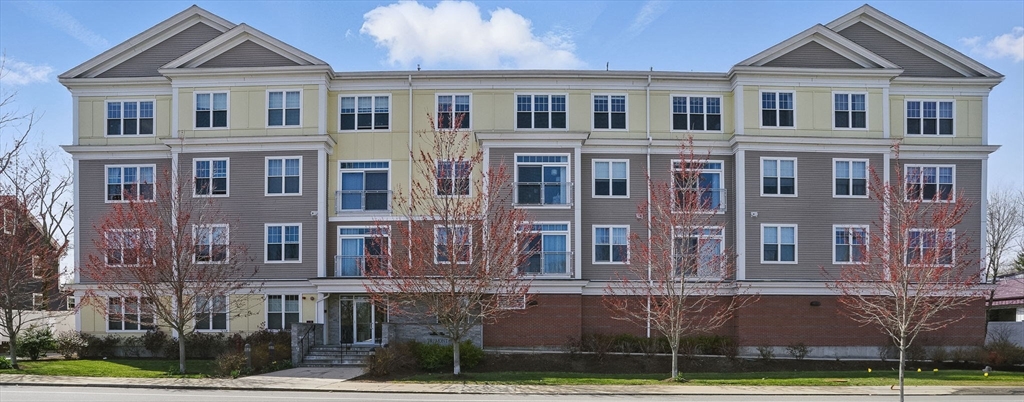 130 Tremont St 407