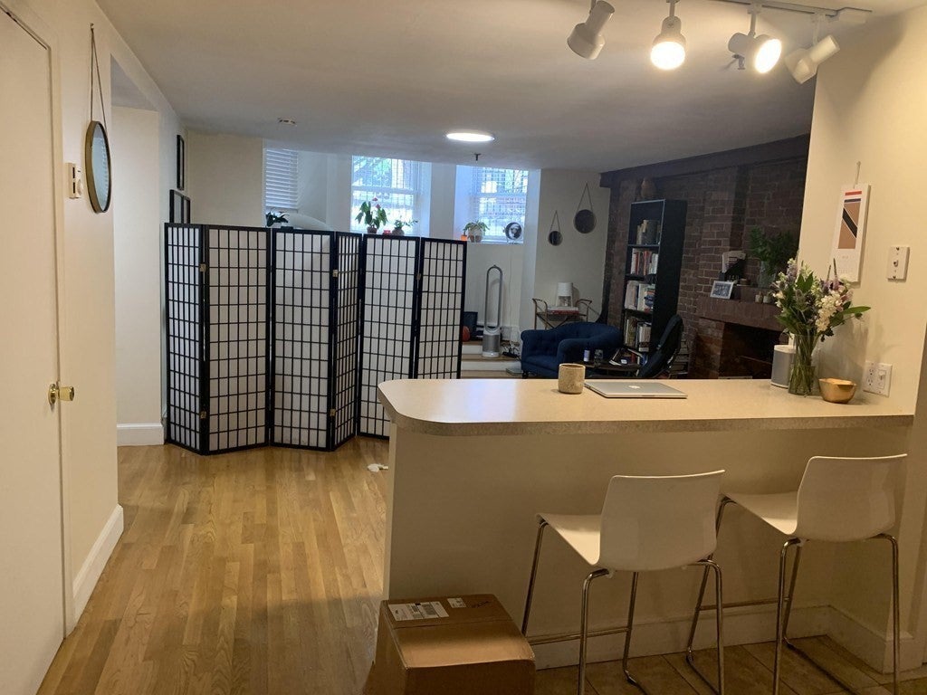 265 Newbury Street 1