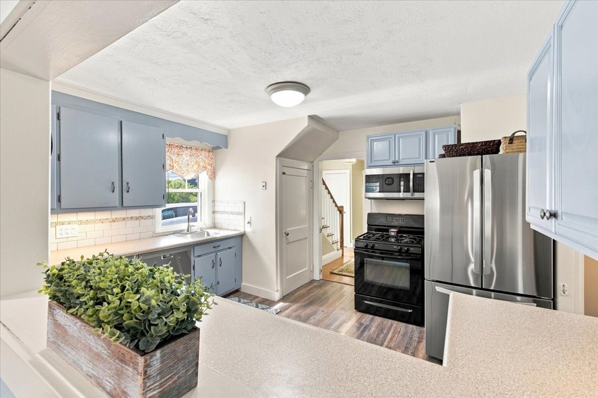 10 Azalea Cir, Dedham, MA, 10 Azalea Cir, Dedham, MA Photo #10