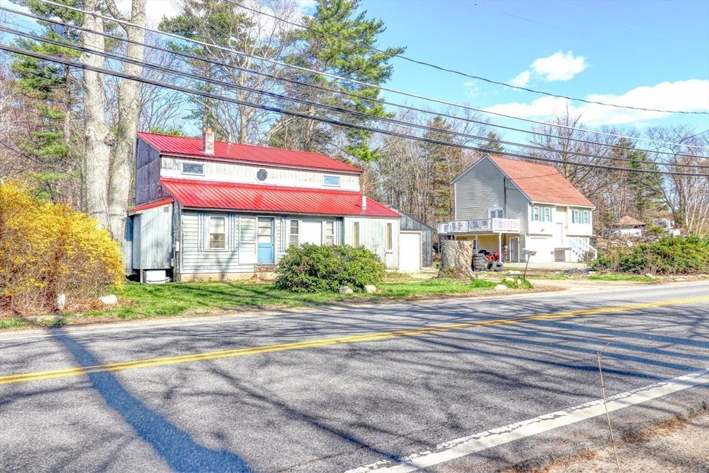 319 Main Street, Plaistow, NH Photo #11
