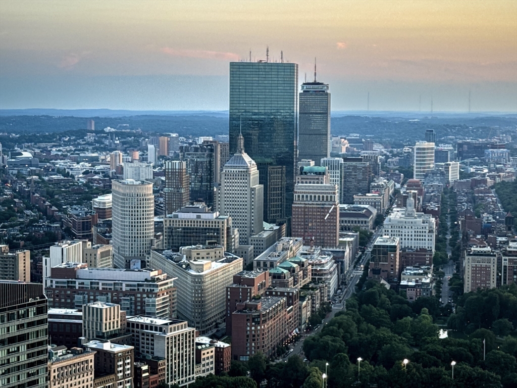 1 Franklin St PH3A