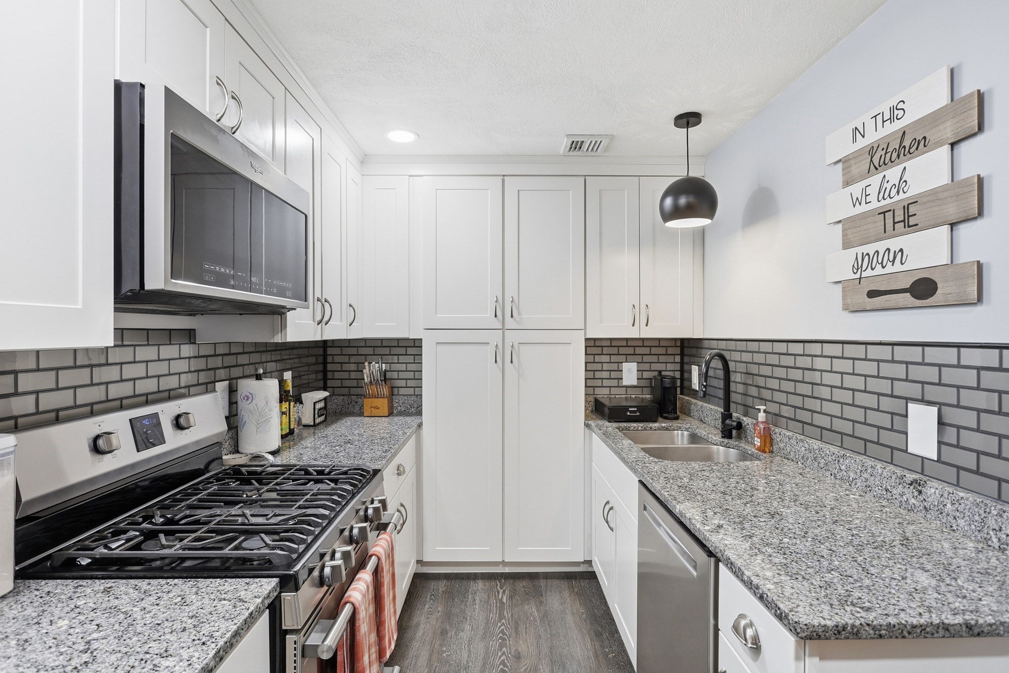 10 Village Ln #15, Tyngsborough, MA, 10 Village Ln #15, Tyngsborough, MA Photo #4