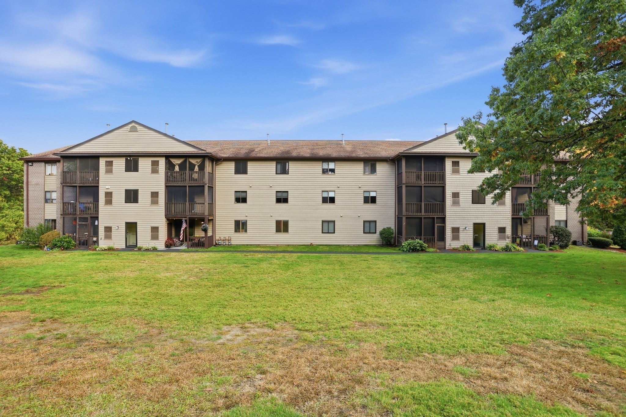 10 Village Ln #15, Tyngsborough, MA, 10 Village Ln #15, Tyngsborough, MA Photo #26
