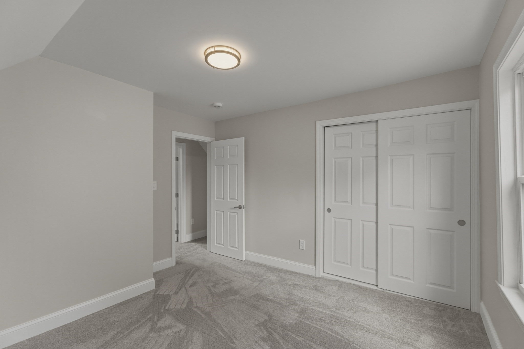 12 L St, Lowell, MA, 12 L St, Lowell, MA Photo #13