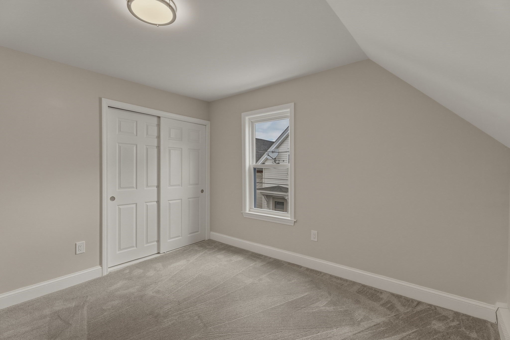 12 L St, Lowell, MA, 12 L St, Lowell, MA Photo #14