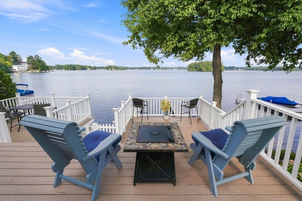 86 Bates Point Rd