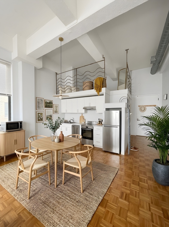 61 Brookline Avenue 209