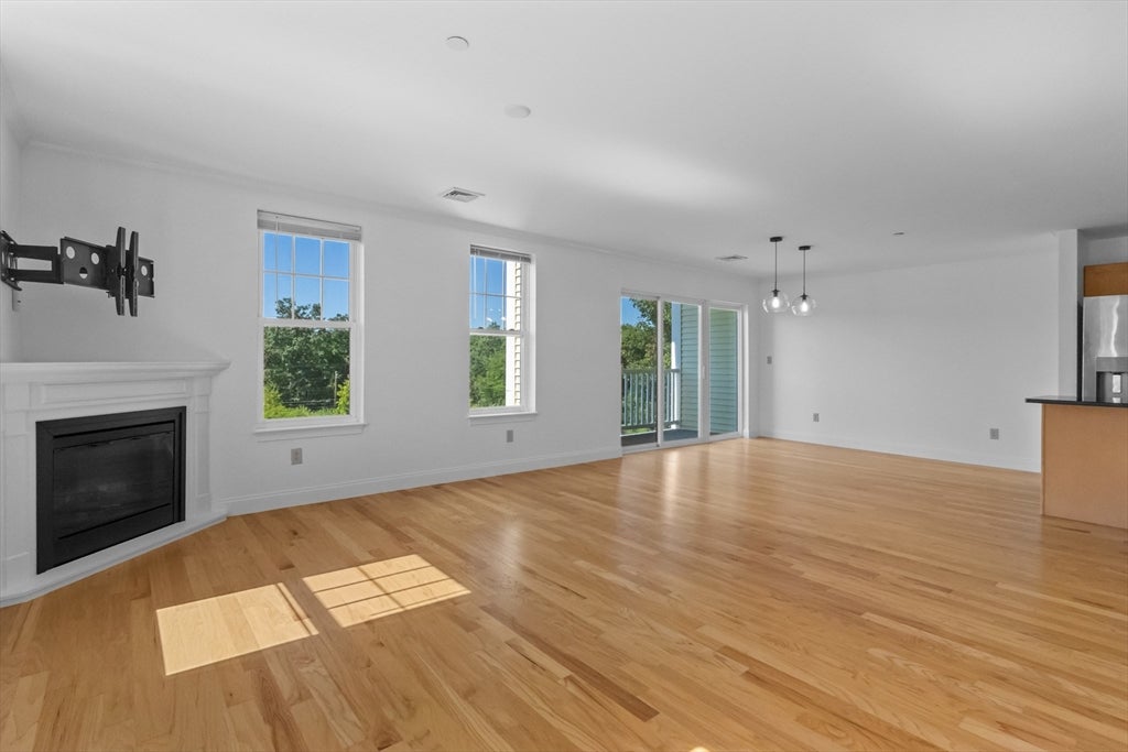 1818 Main Street #216, Holden, MA Photo #11