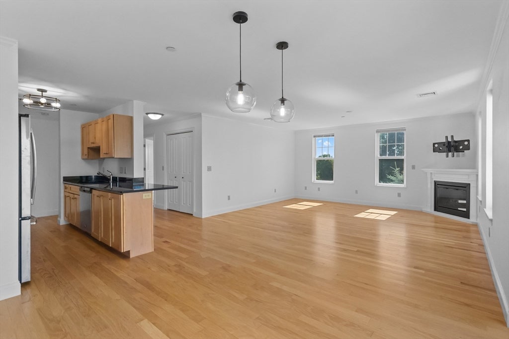 1818 Main Street #216, Holden, MA Photo #10
