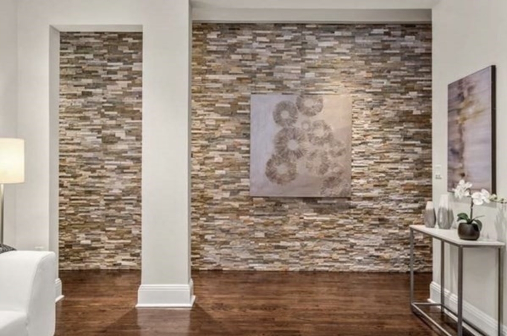 382 Commonwealth Ave 13