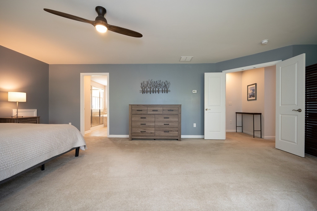 Norfolk, Massachusetts 02056, United States, 4 Bedrooms Bedrooms, ,4 BathroomsBathrooms,Residential,Pending,142597