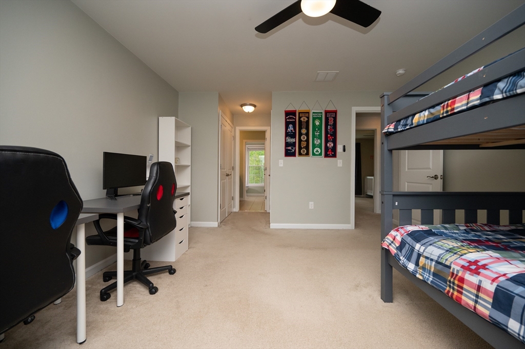 Norfolk, Massachusetts 02056, United States, 4 Bedrooms Bedrooms, ,4 BathroomsBathrooms,Residential,Pending,142597