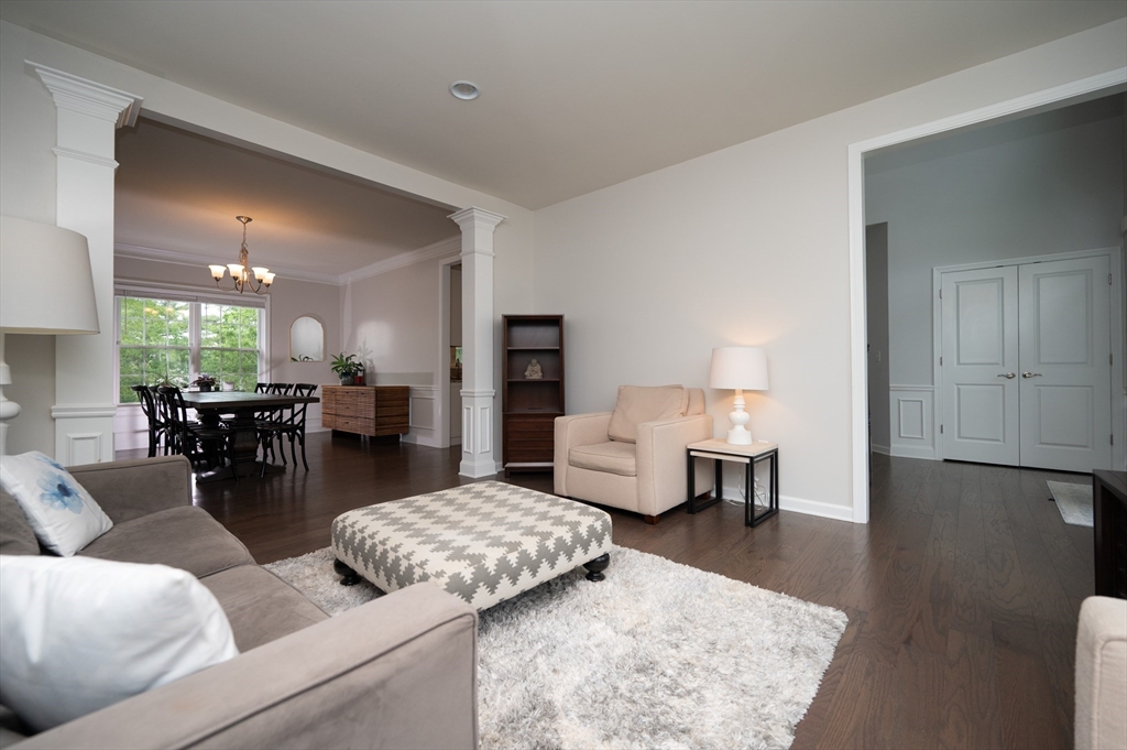 Norfolk, Massachusetts 02056, United States, 4 Bedrooms Bedrooms, ,4 BathroomsBathrooms,Residential,Pending,142597