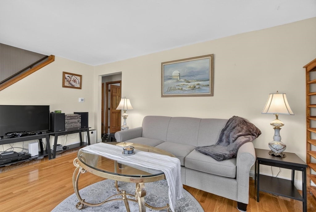 12 Claude Rd, Chelmsford, MA, 12 Claude Rd, Chelmsford, MA Photo #9