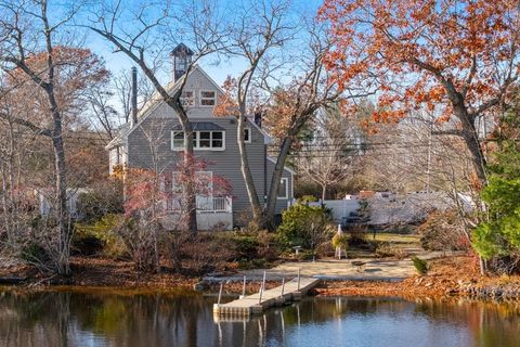 553 Monponsett St Halifax MA 02338