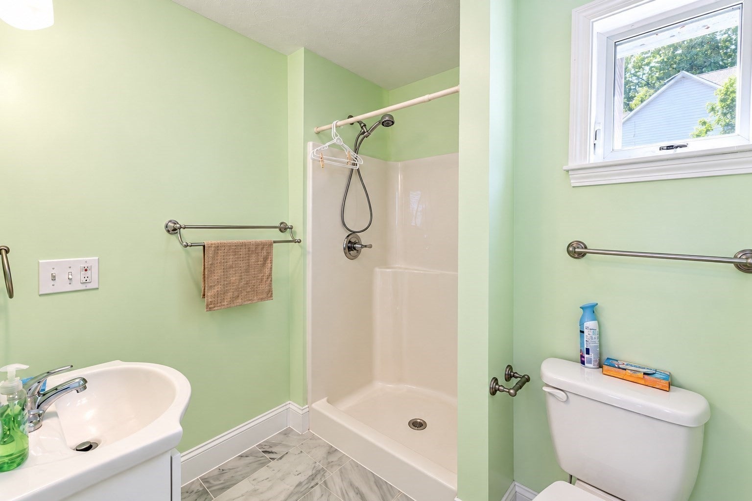 156 Elmwood Ave #B, Quincy, MA, 156 Elmwood Ave #B, Quincy, MA Photo #16