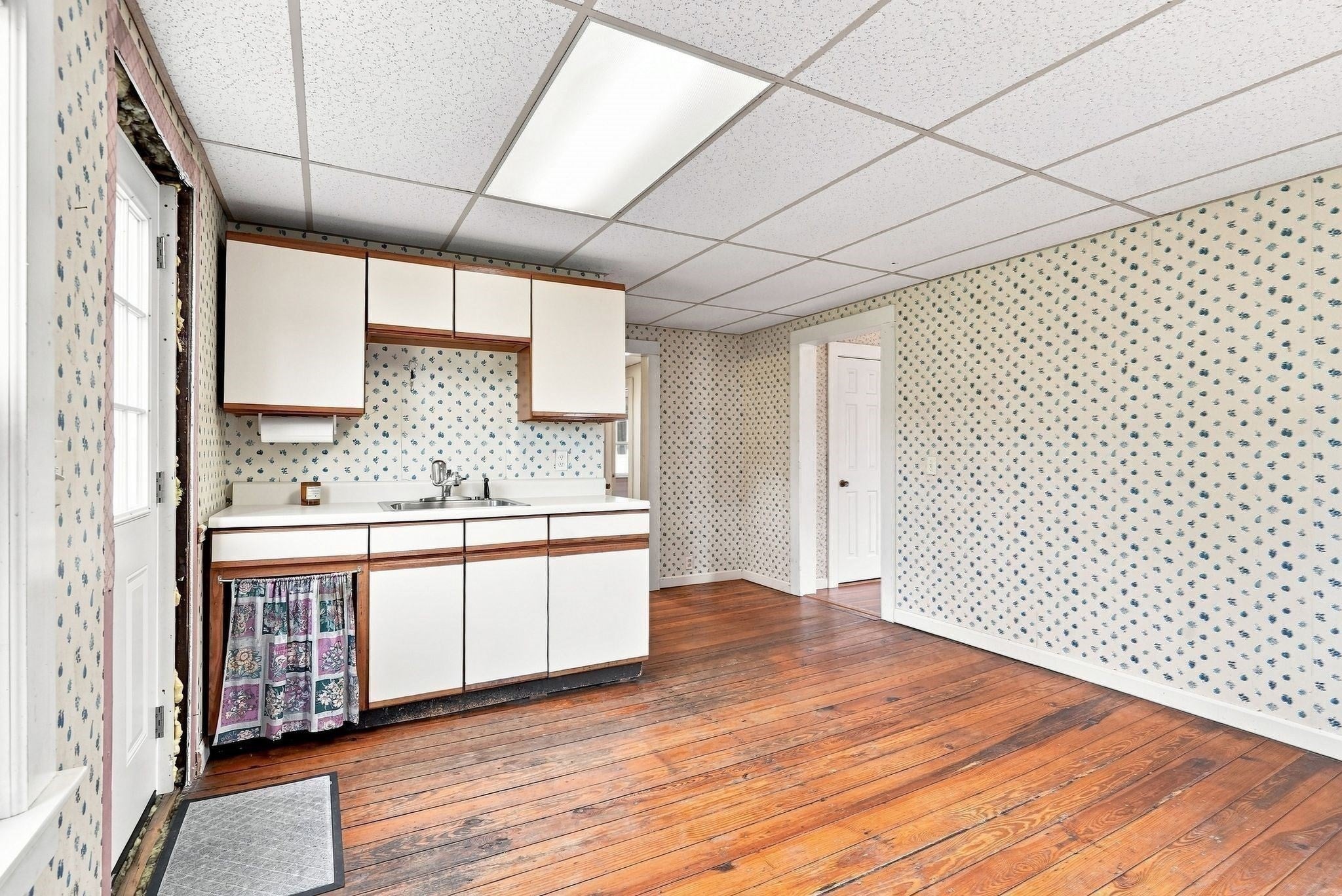 255 Center St, Ludlow, MA, 255 Center St, Ludlow, MA Photo #10