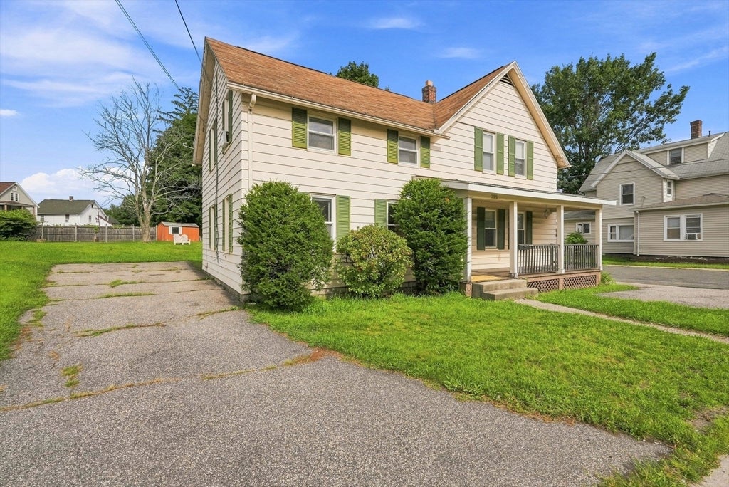 255 Center St