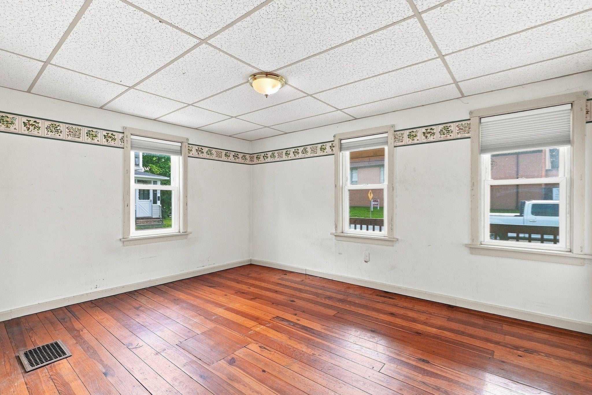 255 Center St, Ludlow, MA, 255 Center St, Ludlow, MA Photo #16