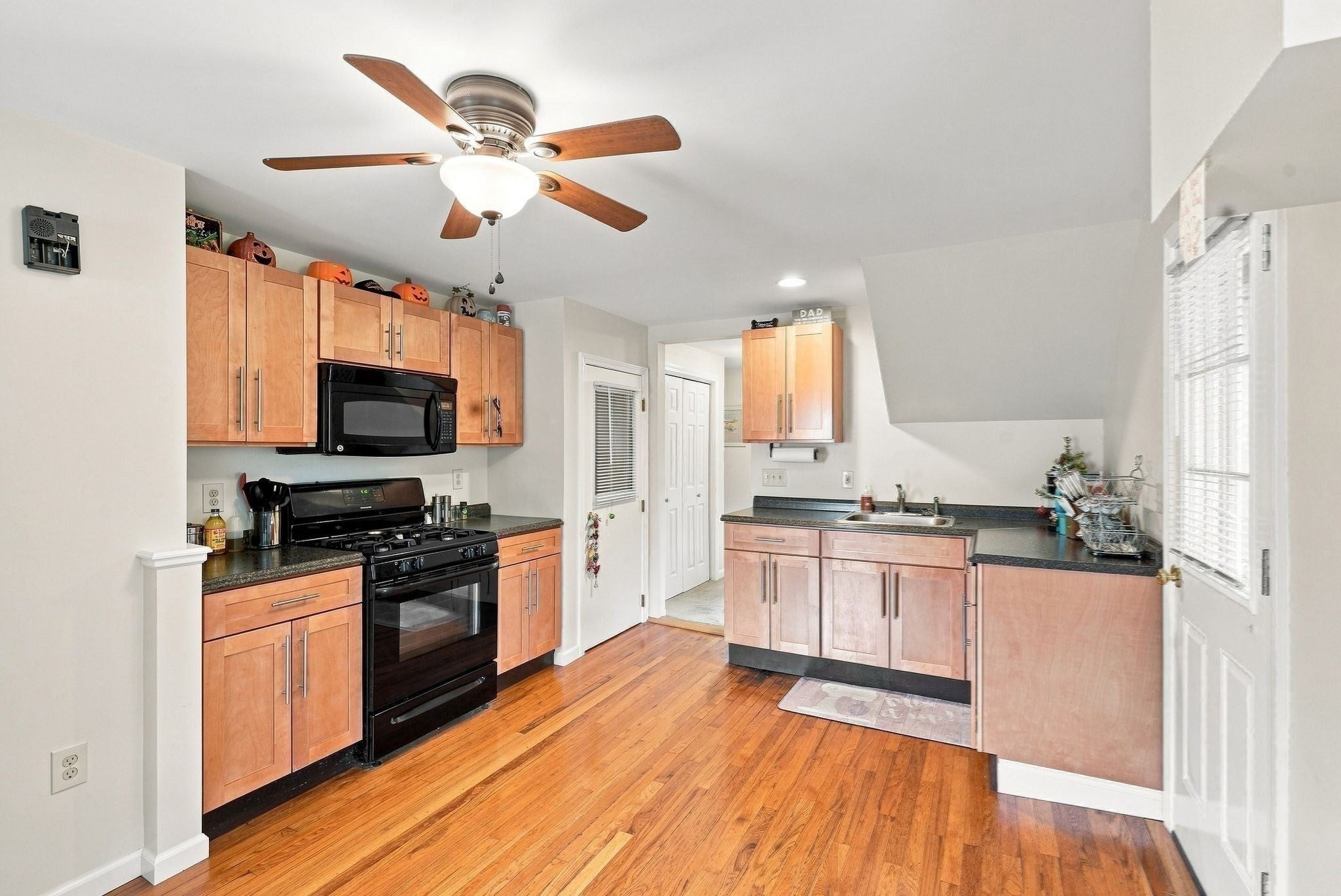 255 Center St, Ludlow, MA, 255 Center St, Ludlow, MA Photo #20