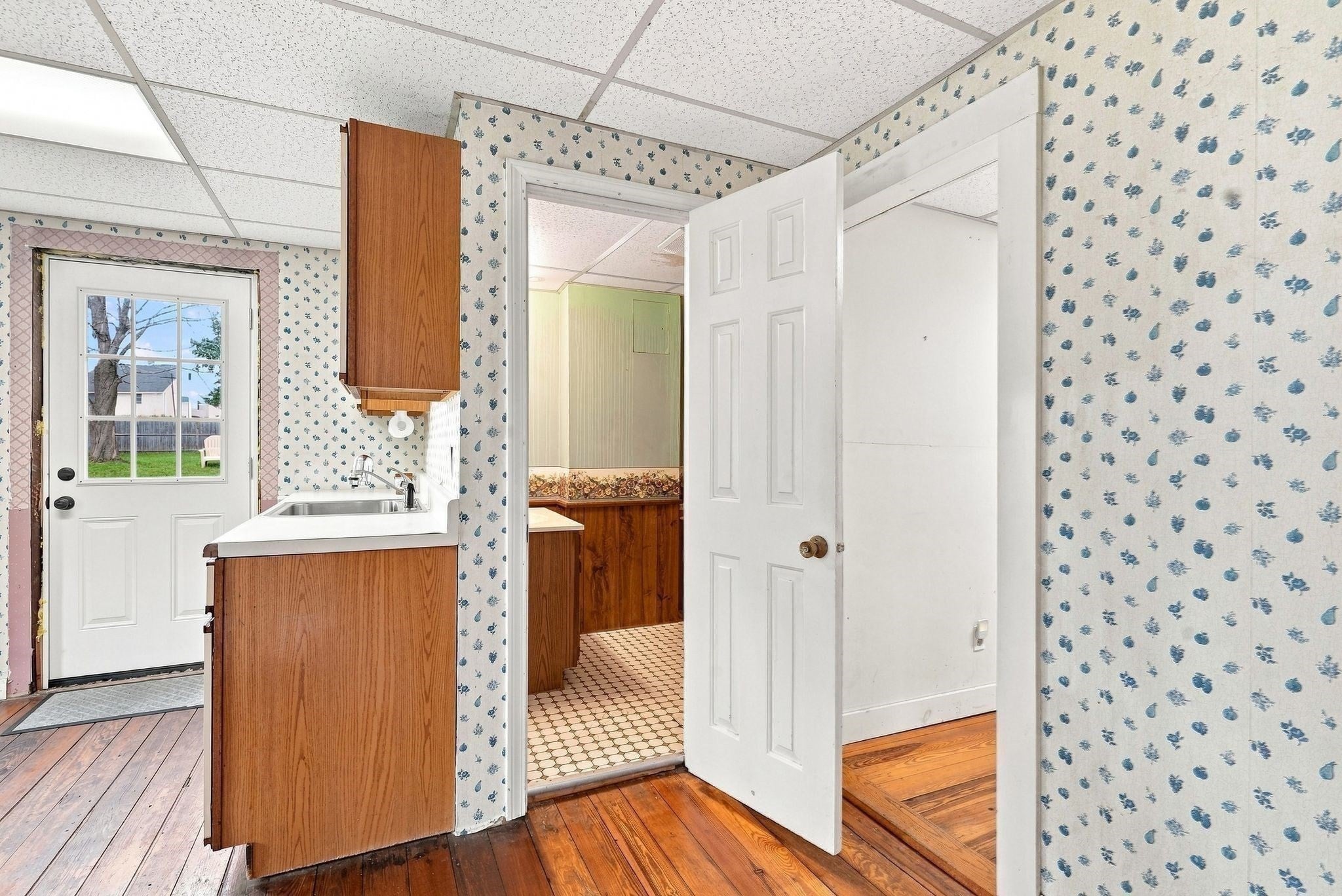 255 Center St, Ludlow, MA, 255 Center St, Ludlow, MA Photo #12