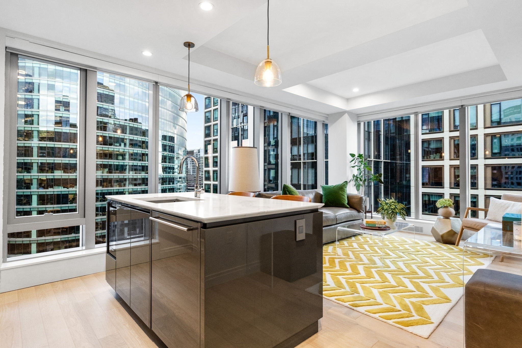 135 Seaport Blvd 1503